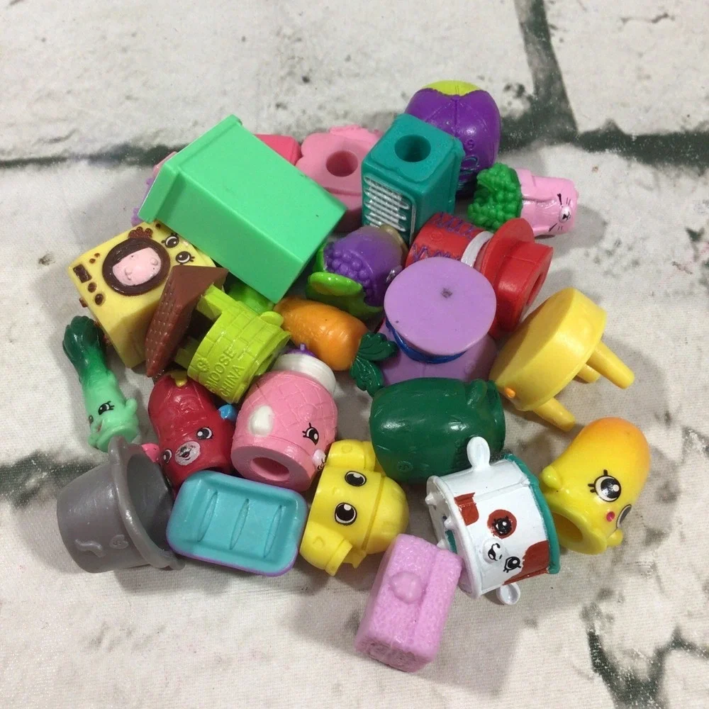 Shopkins Mini Figures Assorted Mixed‎ Lot Of 25 By Moose Toys